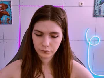 aliceinredsquar