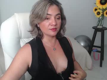 ana hotmilf