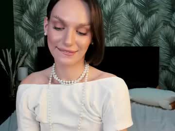 dominika foxy