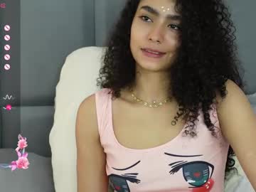 vicky curly